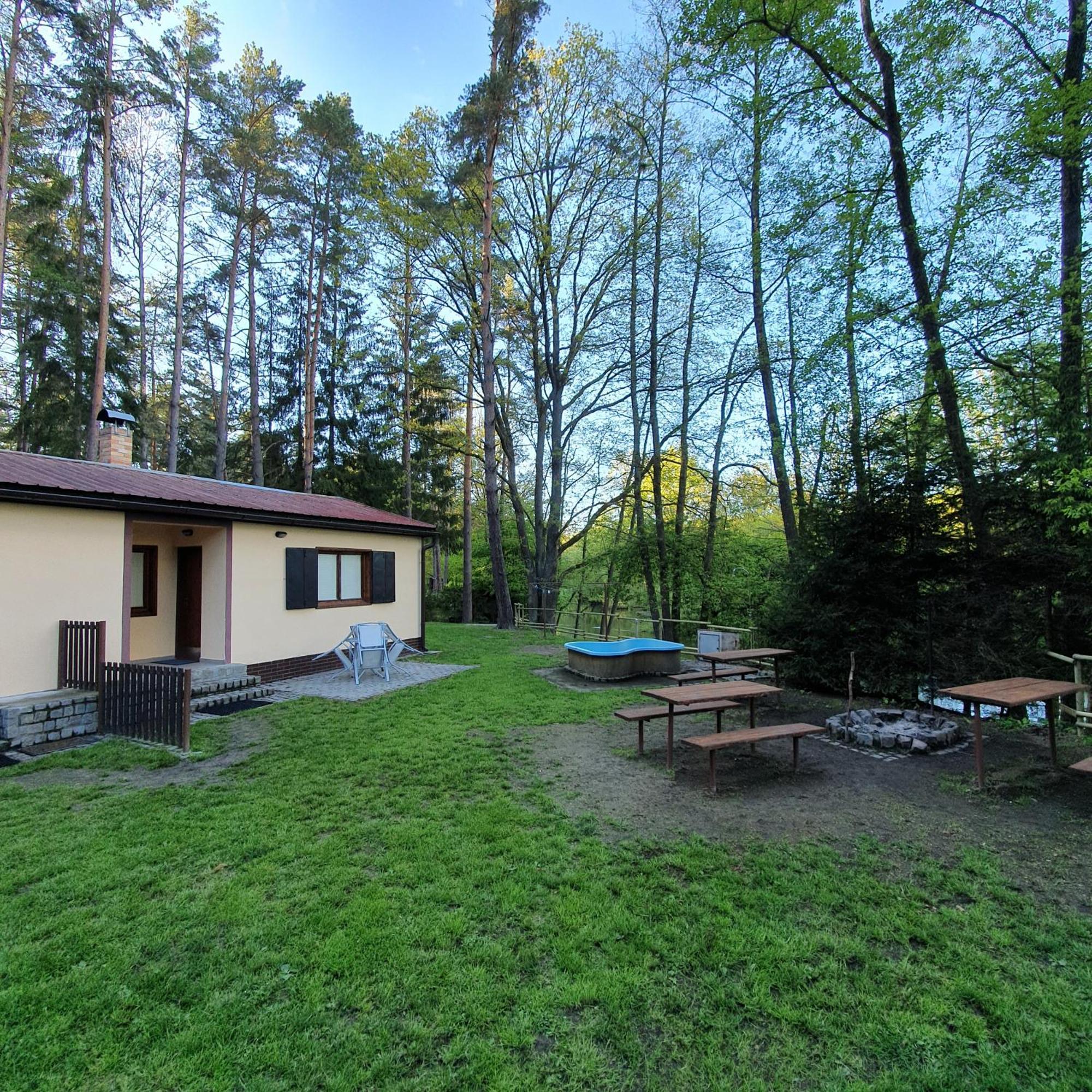 Rekreacni Chata Val Veselí nad Lužnicí Exteriör bild